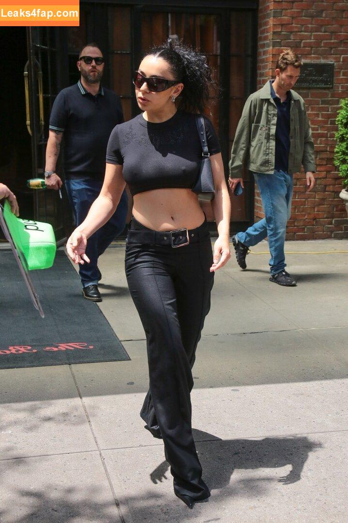 Charli XCX / charli_xcx / charlignarly / charlixcx / https: leaked photo photo #1137