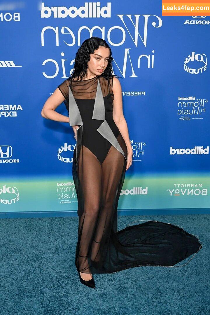 Charli XCX / charli_xcx / charlignarly / charlixcx / https: leaked photo photo #1189