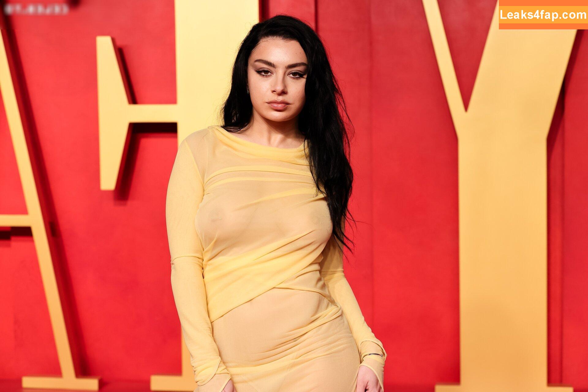 Charli XCX / charli_xcx / charlignarly / charlixcx / https: leaked photo photo #1198