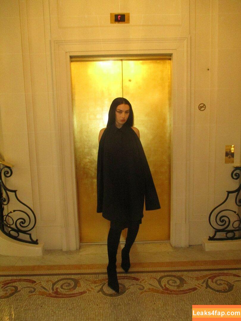 Charli XCX / charli_xcx / charlignarly / charlixcx / https: leaked photo photo #1229