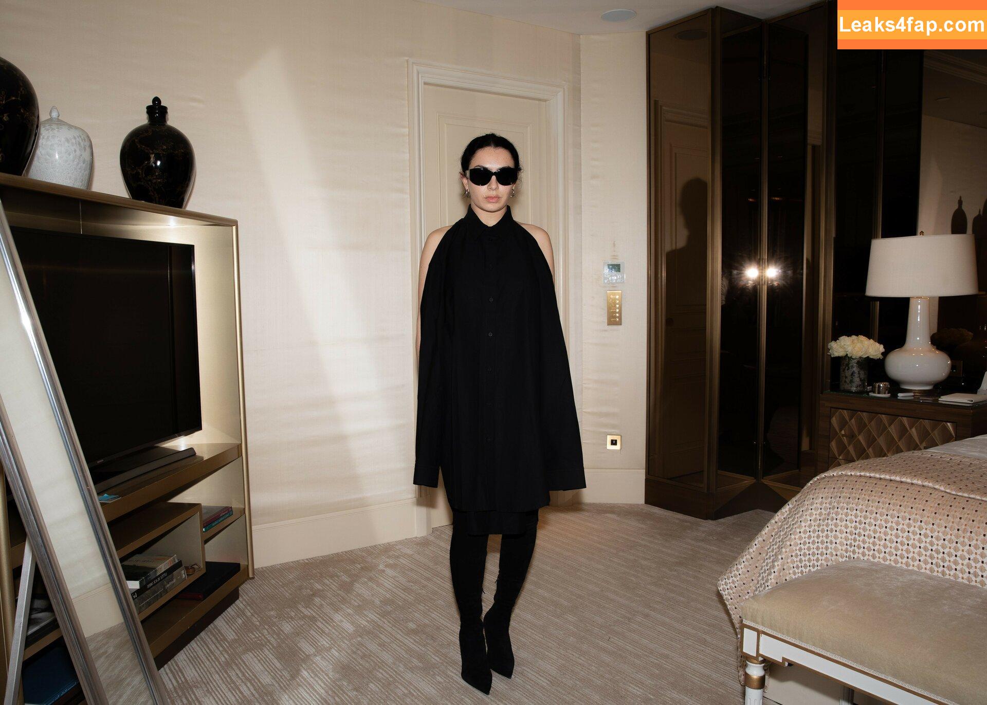 Charli XCX / charli_xcx / charlignarly / charlixcx / https: leaked photo photo #1231