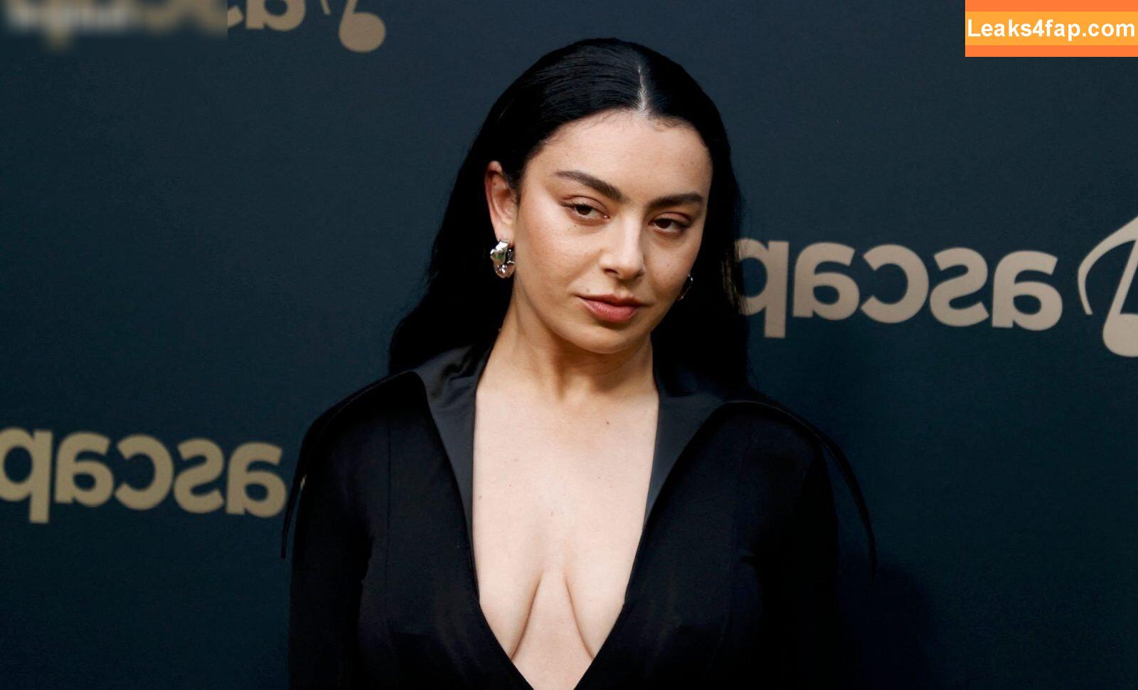 Charli XCX / charli_xcx / charlignarly / charlixcx / https: leaked photo photo #1251