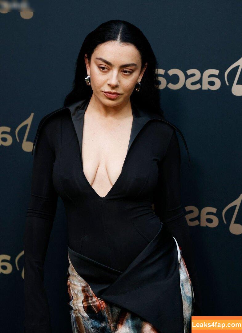 Charli XCX / charli_xcx / charlignarly / charlixcx / https: leaked photo photo #1255