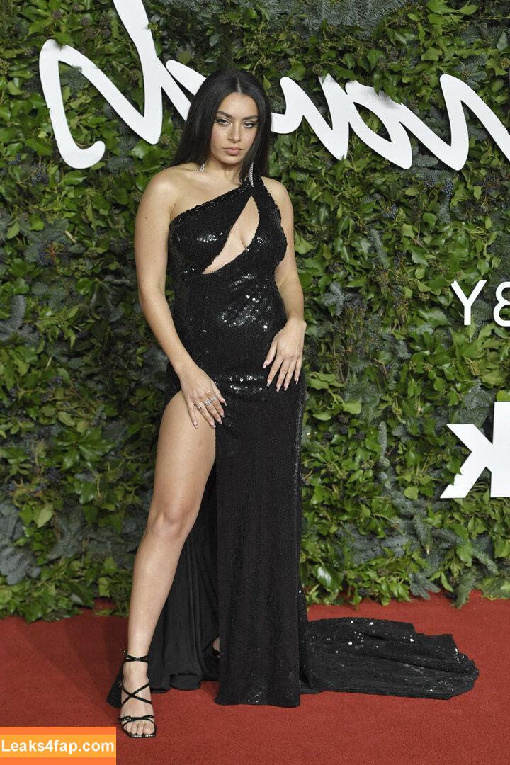 Charli XCX / charli_xcx / charlignarly / charlixcx / https: leaked photo photo #1373