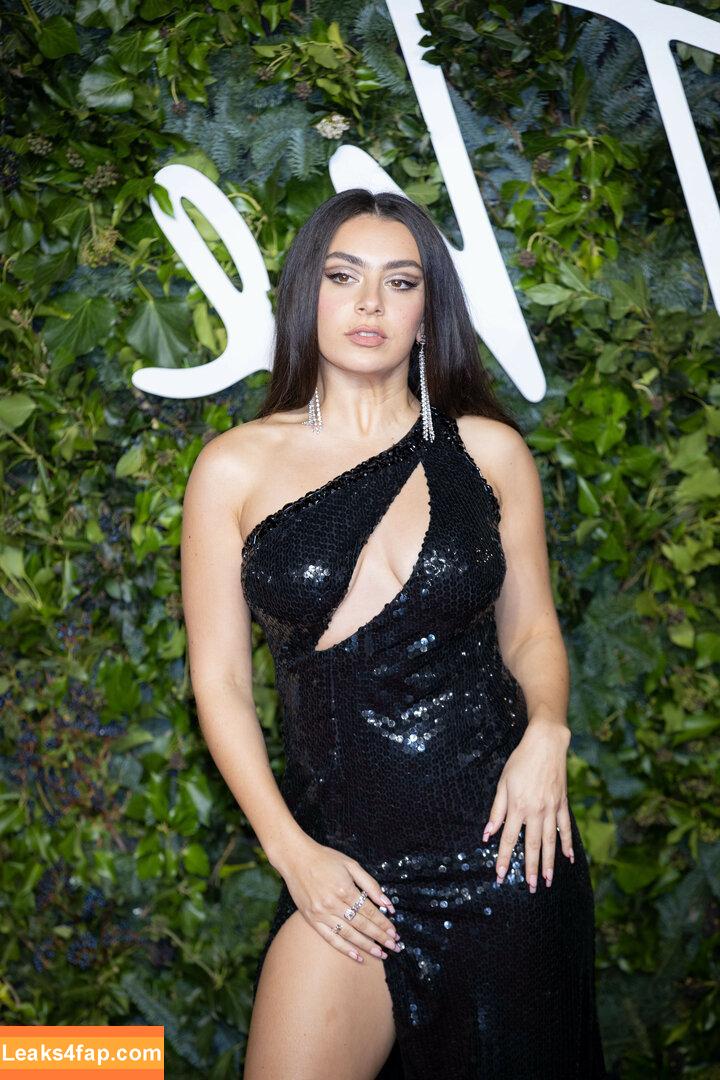 Charli XCX / charli_xcx / charlignarly / charlixcx / https: leaked photo photo #1374