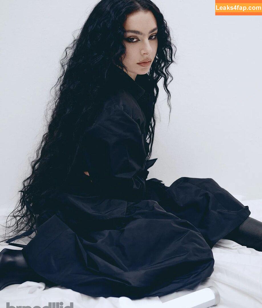 Charli XCX / charli_xcx / charlignarly / charlixcx / https: leaked photo photo #1439