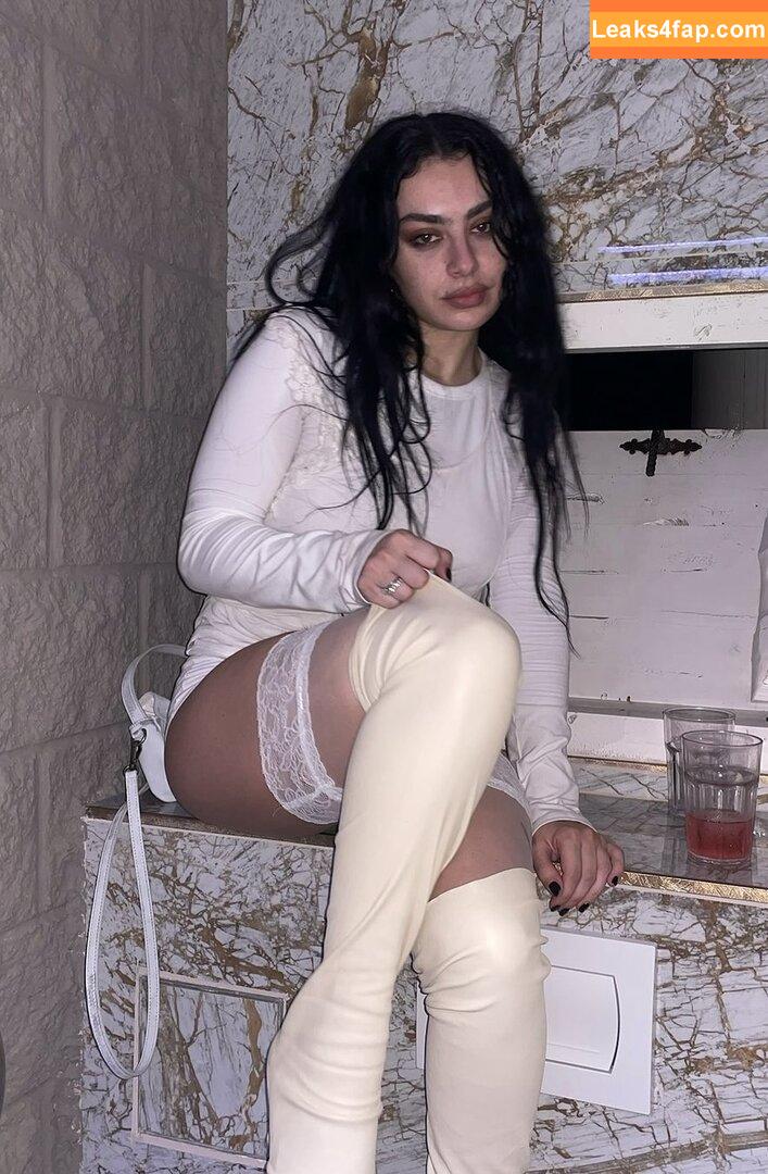 Charli XCX / charli_xcx / charlignarly / charlixcx / https: leaked photo photo #1445