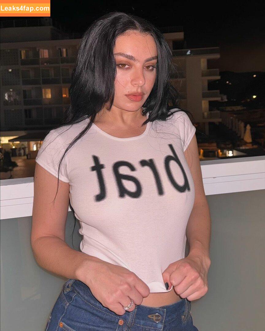 Charli XCX / charli_xcx / charlignarly / charlixcx / https: leaked photo photo #1446