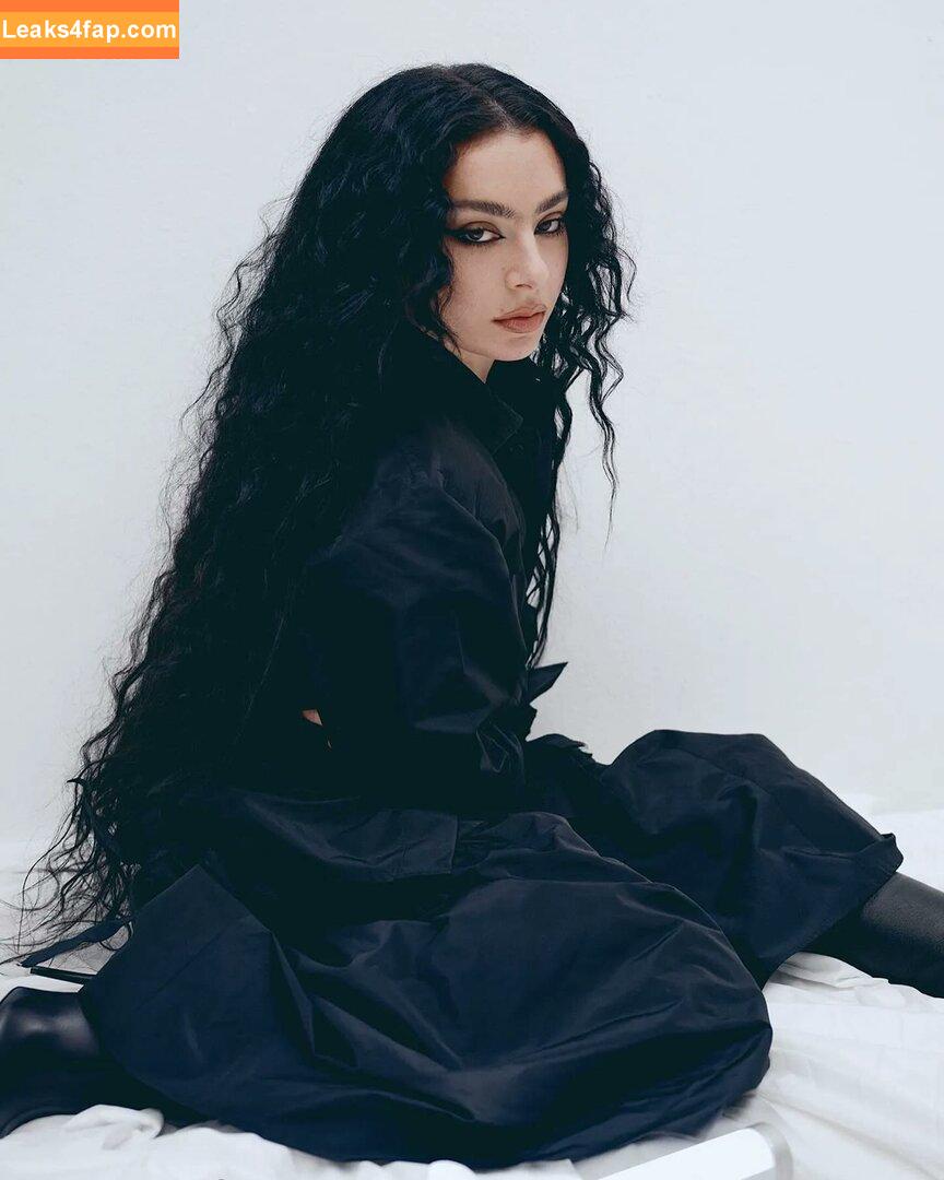 Charli XCX / charli_xcx / charlignarly / charlixcx / https: leaked photo photo #1453