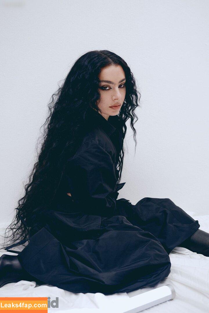 Charli XCX / charli_xcx / charlignarly / charlixcx / https: leaked photo photo #1502
