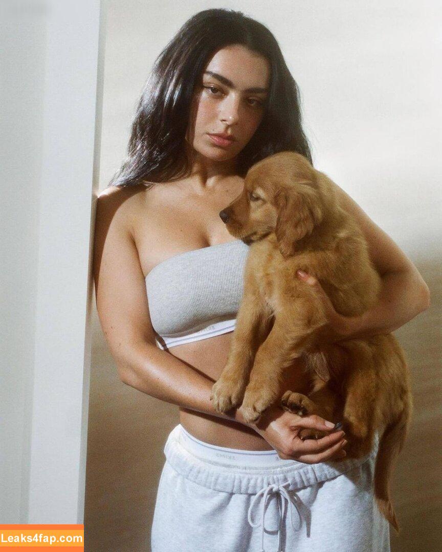 Charli XCX / charli_xcx / charlignarly / charlixcx / https: leaked photo photo #1521