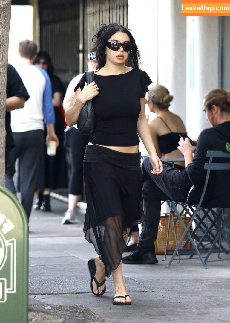 Charli XCX / charli_xcx / charlignarly / charlixcx / https: leaked photo photo #1549