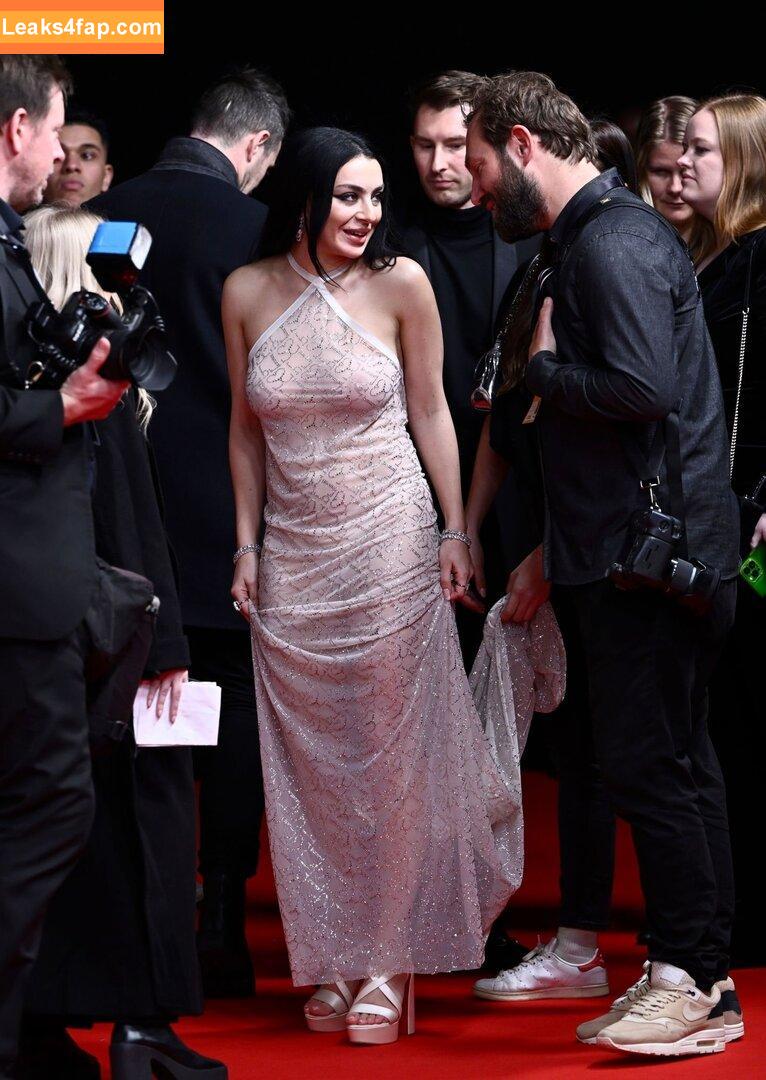 Charli XCX / charli_xcx / charlignarly / charlixcx / https: leaked photo photo #1568