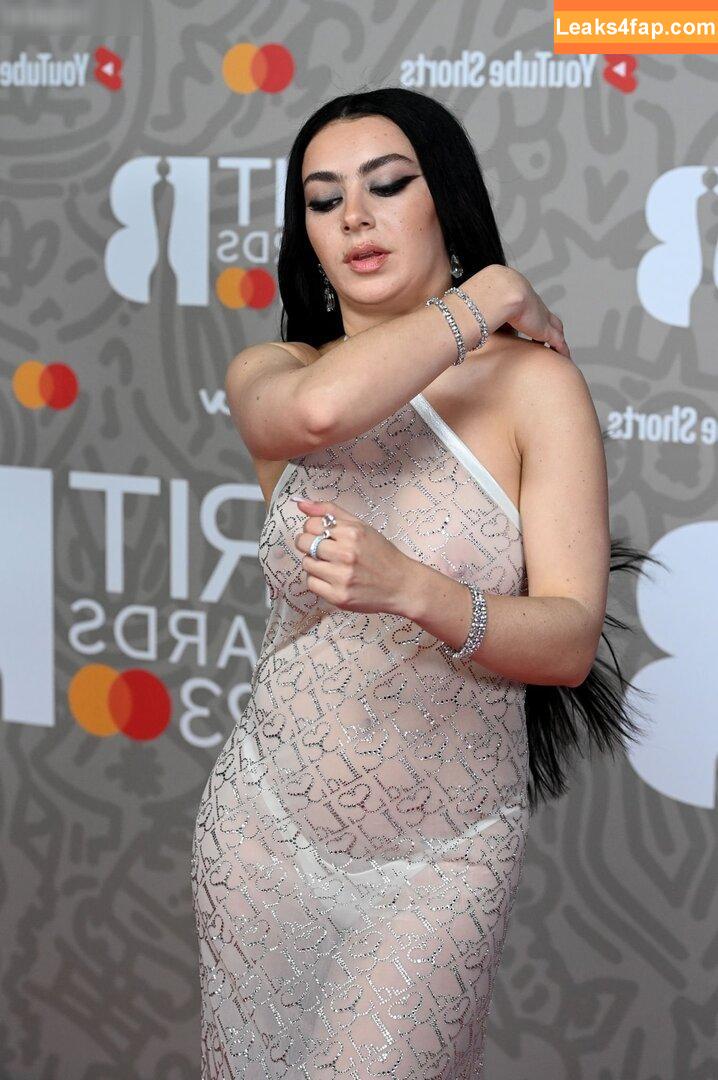 Charli XCX / charli_xcx / charlignarly / charlixcx / https: leaked photo photo #1581