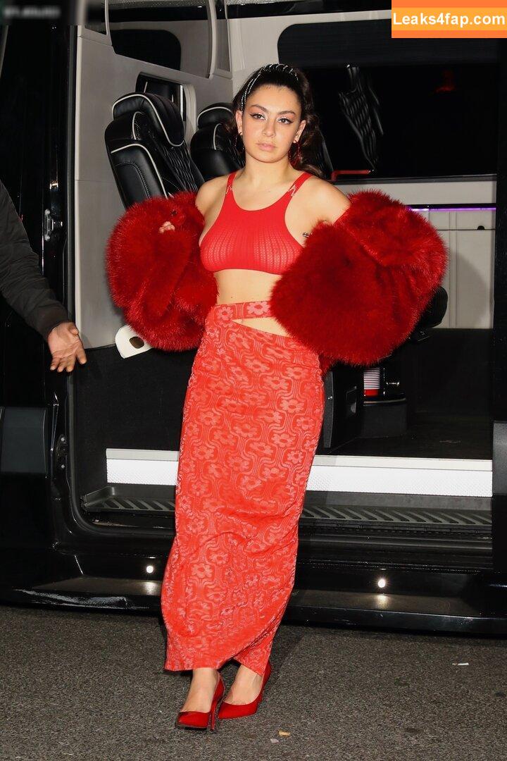 Charli XCX / charli_xcx / charlignarly / charlixcx / https: leaked photo photo #1593