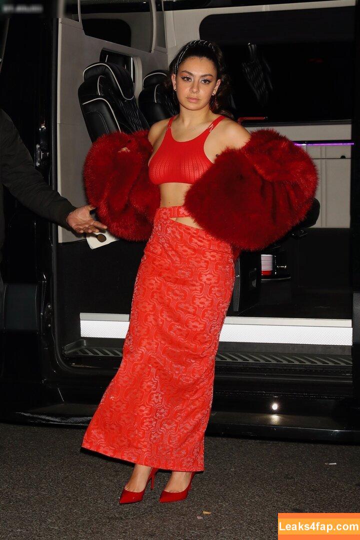 Charli XCX / charli_xcx / charlignarly / charlixcx / https: leaked photo photo #1597