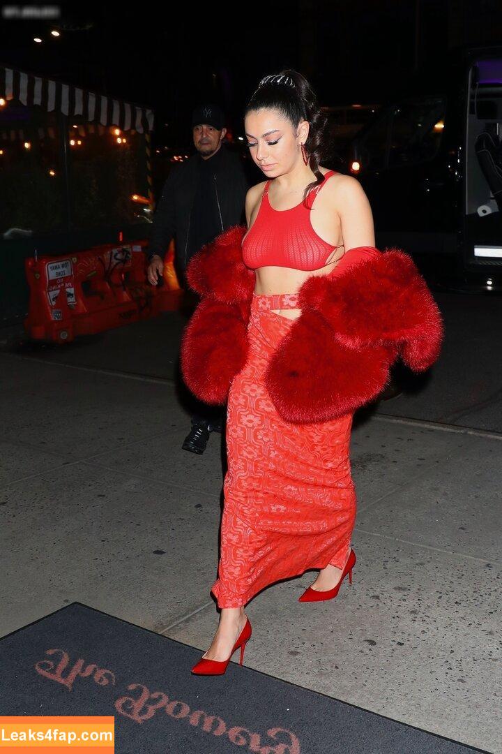 Charli XCX / charli_xcx / charlignarly / charlixcx / https: leaked photo photo #1599