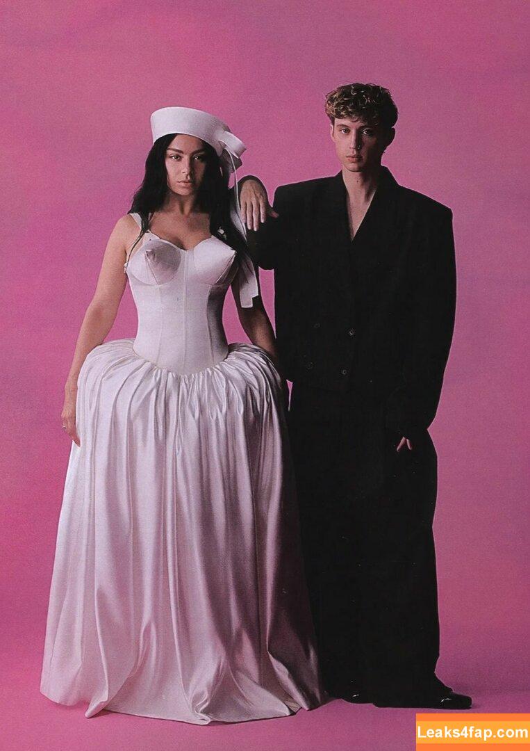 Charli XCX / charli_xcx / charlignarly / charlixcx / https: leaked photo photo #1649