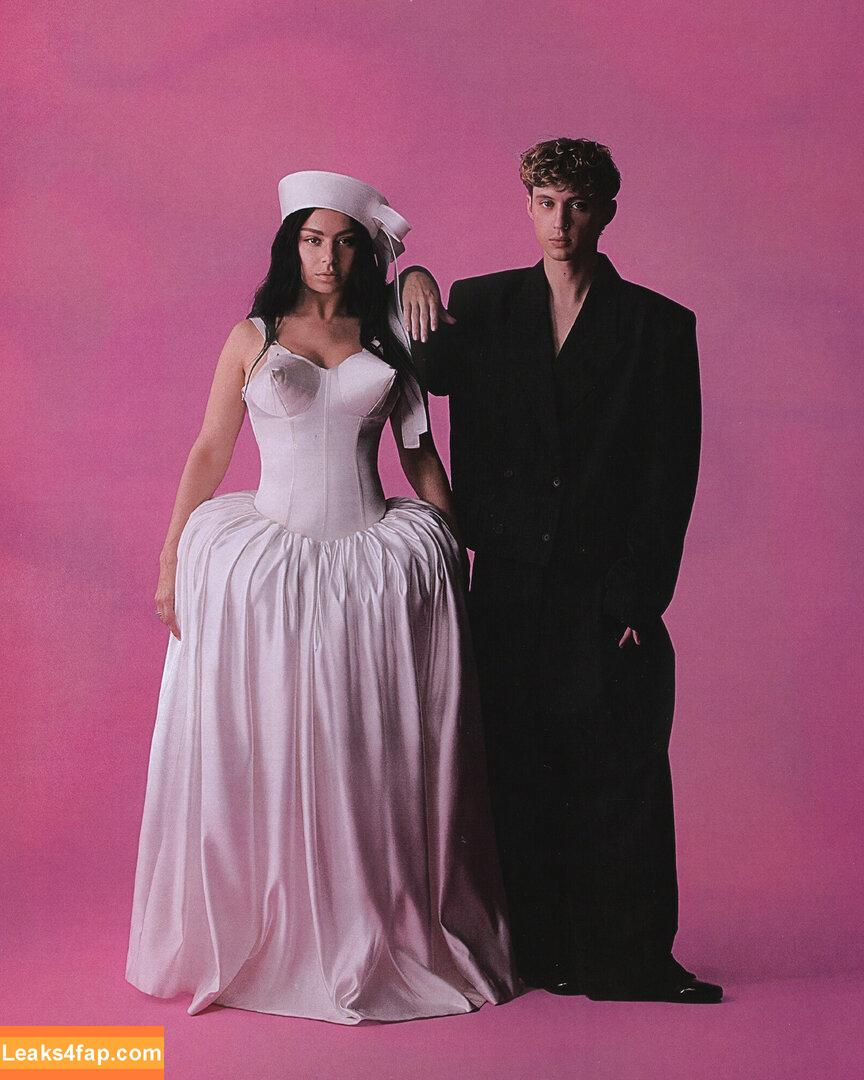 Charli XCX / charli_xcx / charlignarly / charlixcx / https: leaked photo photo #1660