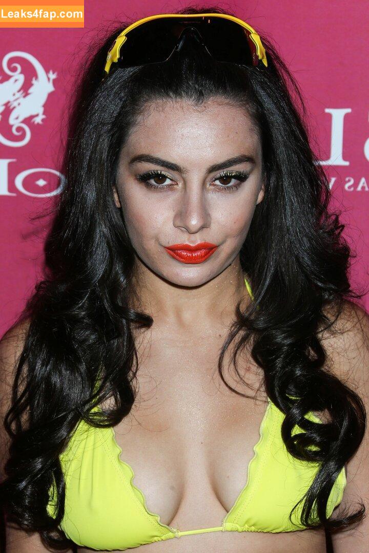 Charli XCX / charli_xcx / charlignarly / charlixcx / https: leaked photo photo #1665