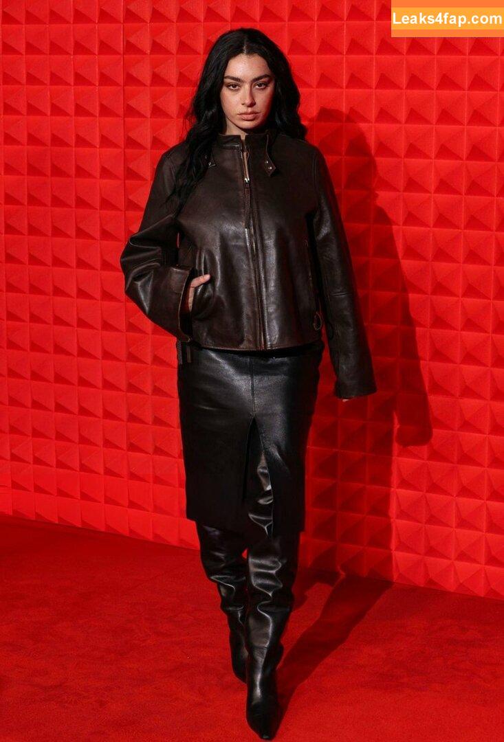 Charli XCX / charli_xcx / charlignarly / charlixcx / https: leaked photo photo #1669