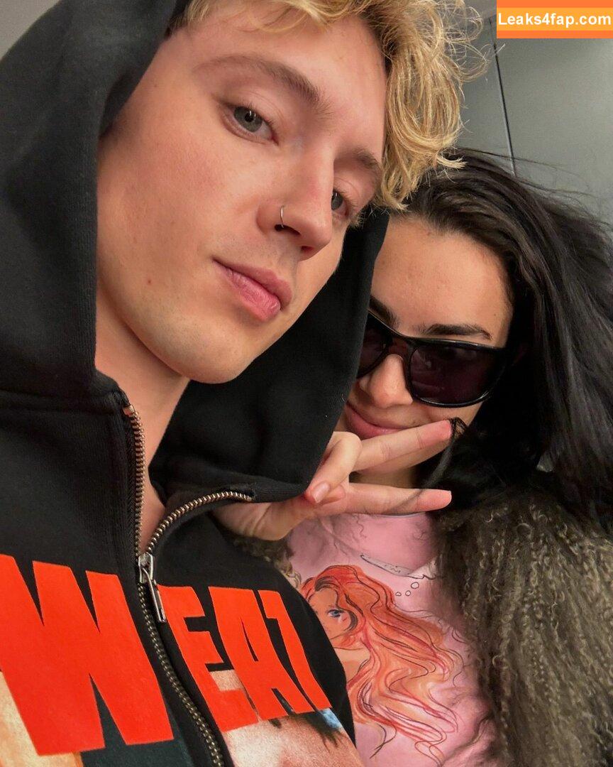 Charli XCX / charli_xcx / charlignarly / charlixcx / https: leaked photo photo #1685