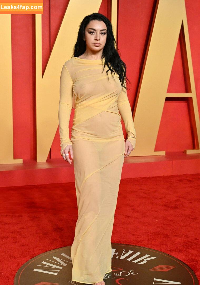 Charli XCX / charli_xcx / charlignarly / charlixcx / https: leaked photo photo #1759