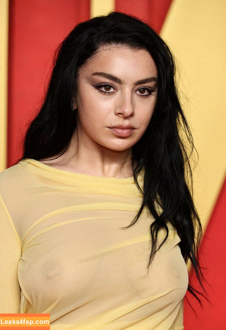 Charli XCX / charli_xcx / charlignarly / charlixcx / https: leaked photo photo #1780