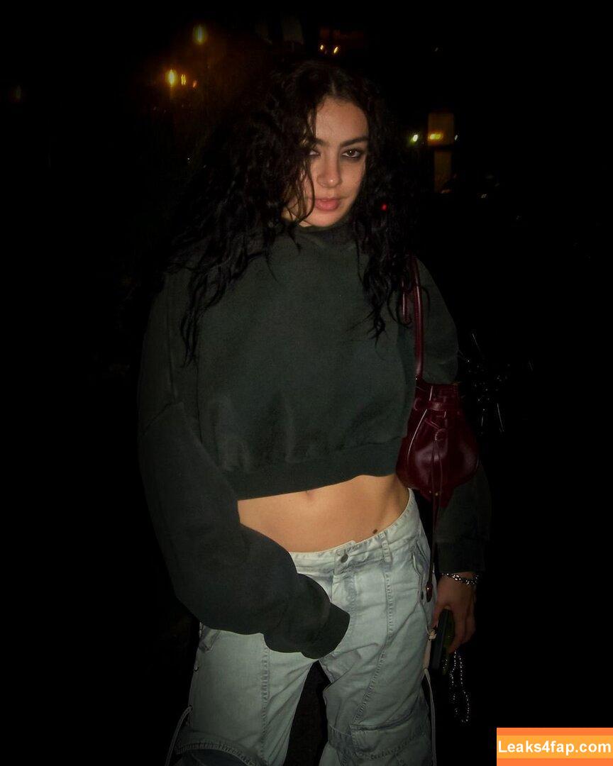Charli XCX / charli_xcx / charlignarly / charlixcx / https: leaked photo photo #1784