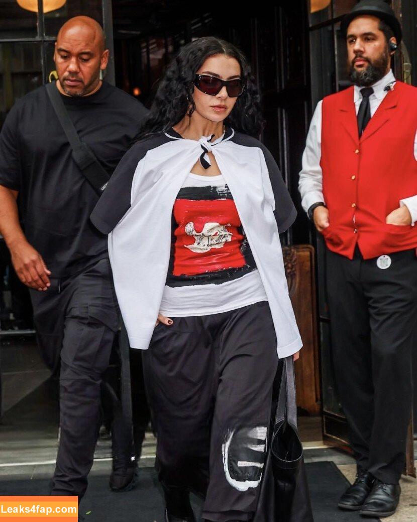 Charli XCX / charli_xcx / charlignarly / charlixcx / https: leaked photo photo #1785