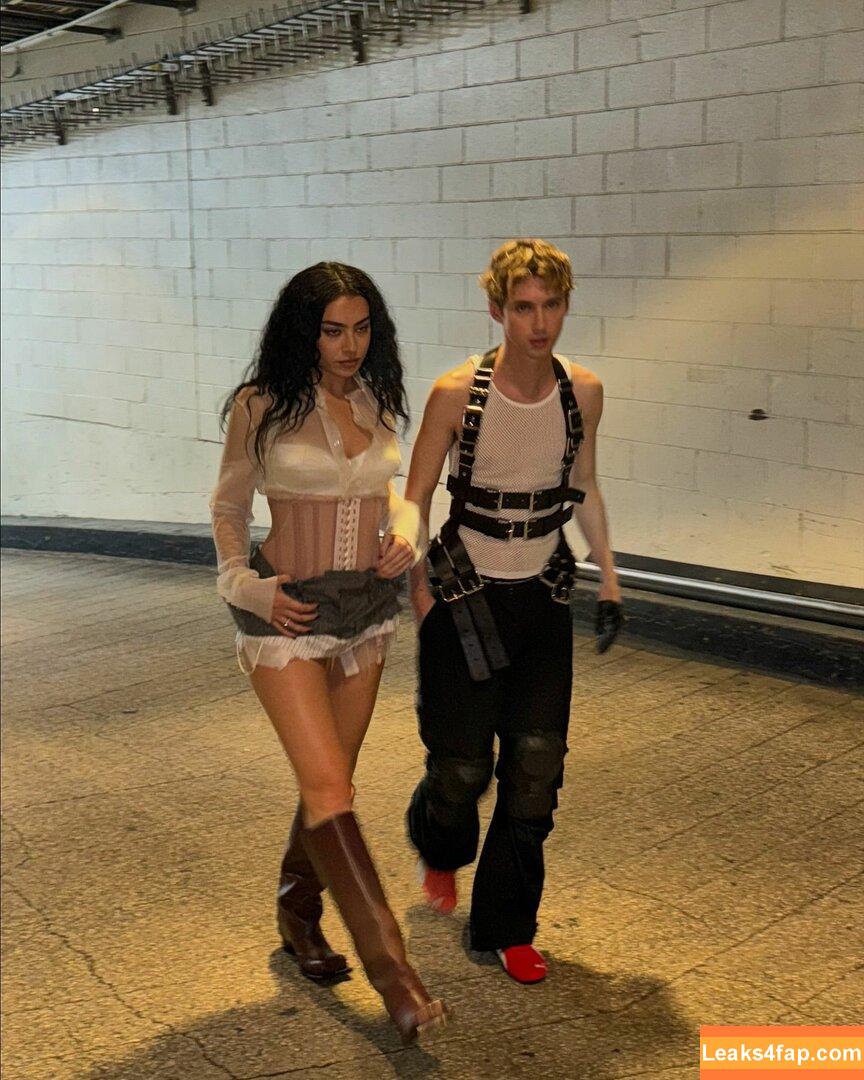 Charli XCX / charli_xcx / charlignarly / charlixcx / https: leaked photo photo #1800