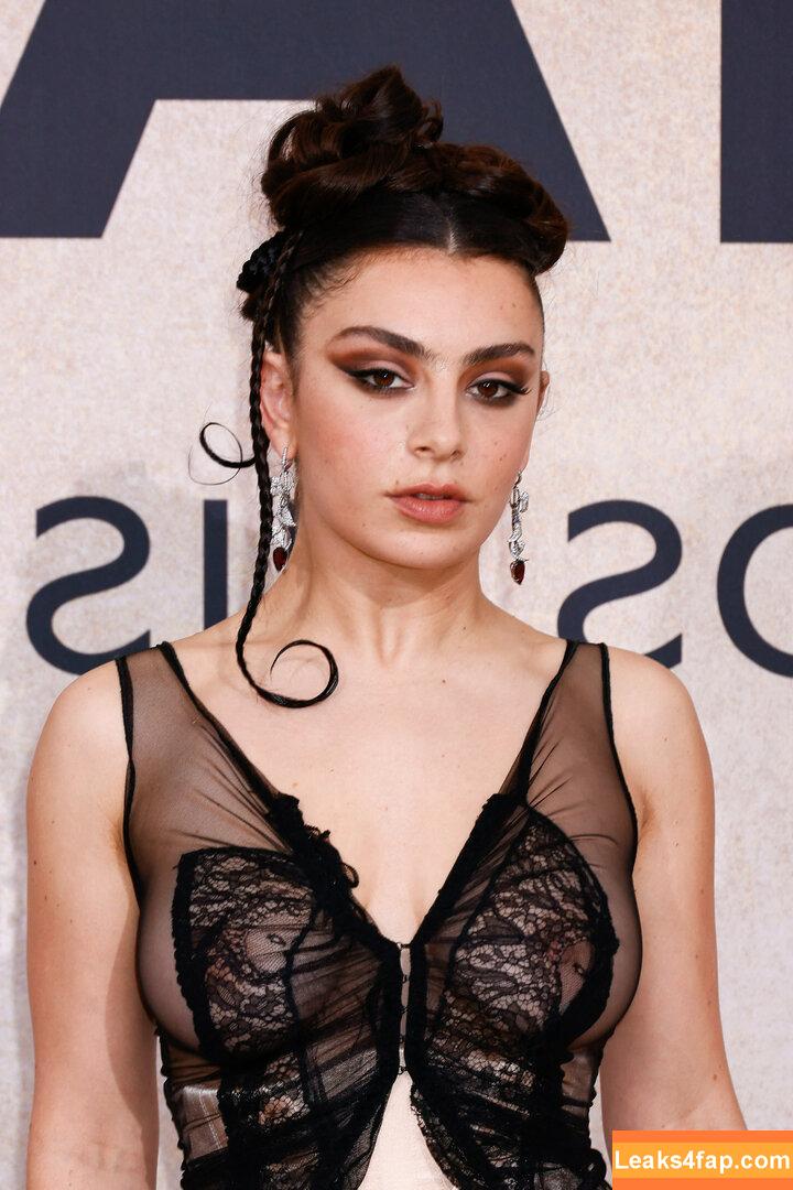 Charli XCX / charli_xcx / charlignarly / charlixcx / https: leaked photo photo #1828
