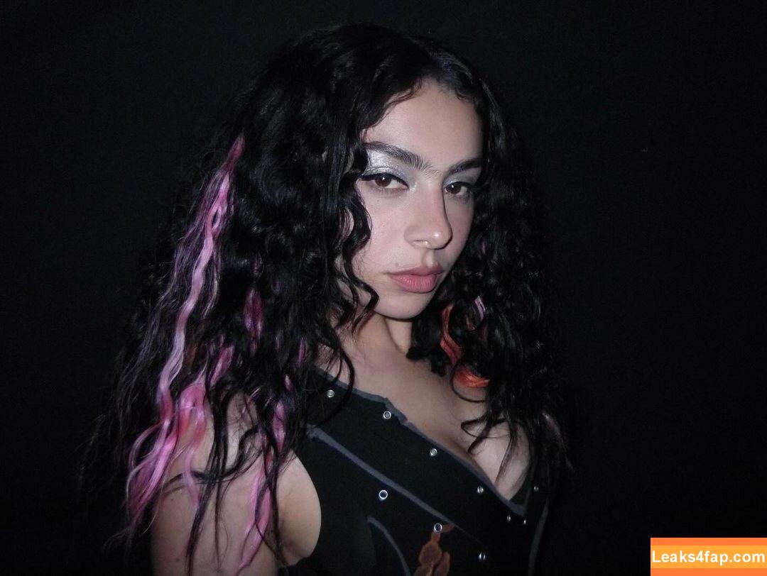 Charli XCX / charli_xcx / charlignarly / charlixcx / https: leaked photo photo #1864