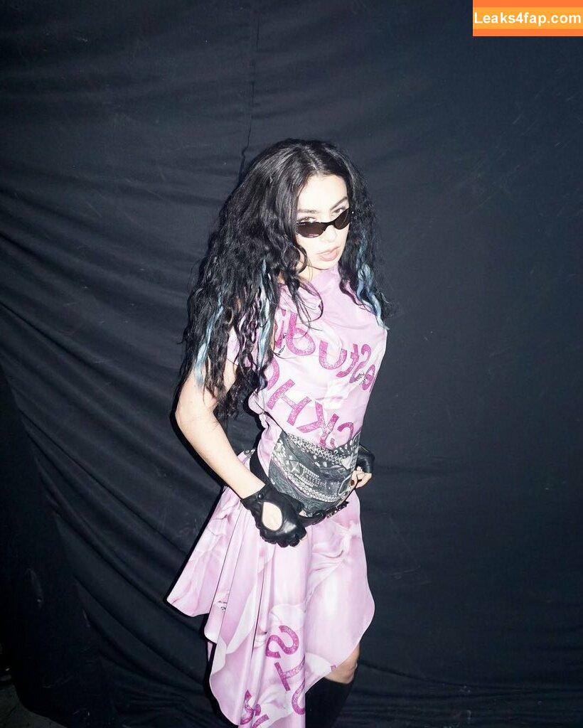 Charli XCX / charli_xcx / charlignarly / charlixcx / https: leaked photo photo #1874