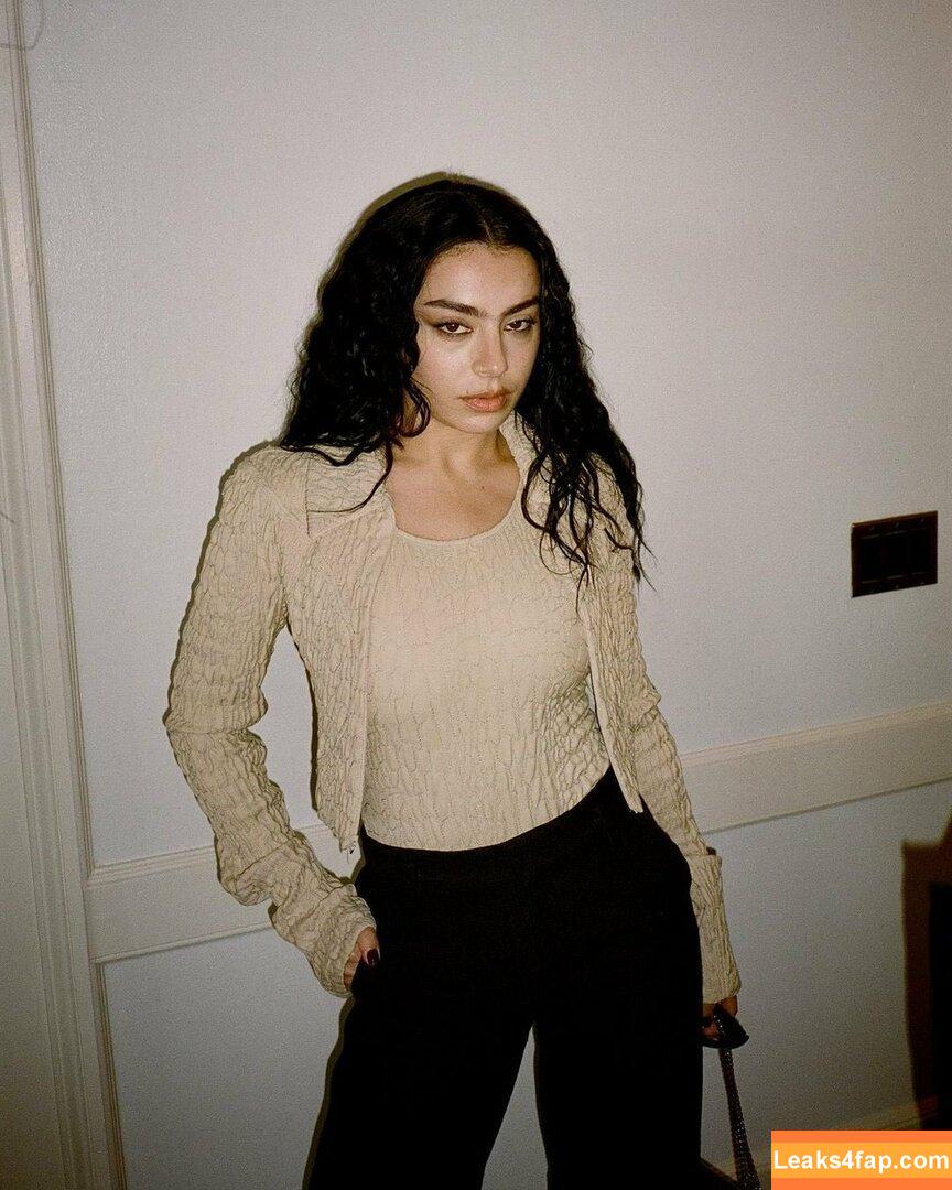 Charli XCX / charli_xcx / charlignarly / charlixcx / https: leaked photo photo #1875