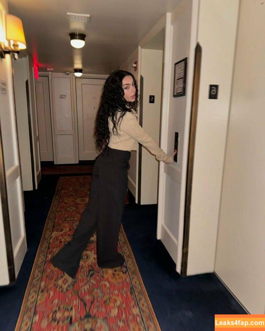 Charli XCX / charli_xcx / charlignarly / charlixcx / https: leaked photo photo #1876