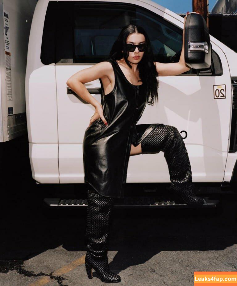 Charli XCX / charli_xcx / charlignarly / charlixcx / https: leaked photo photo #1912