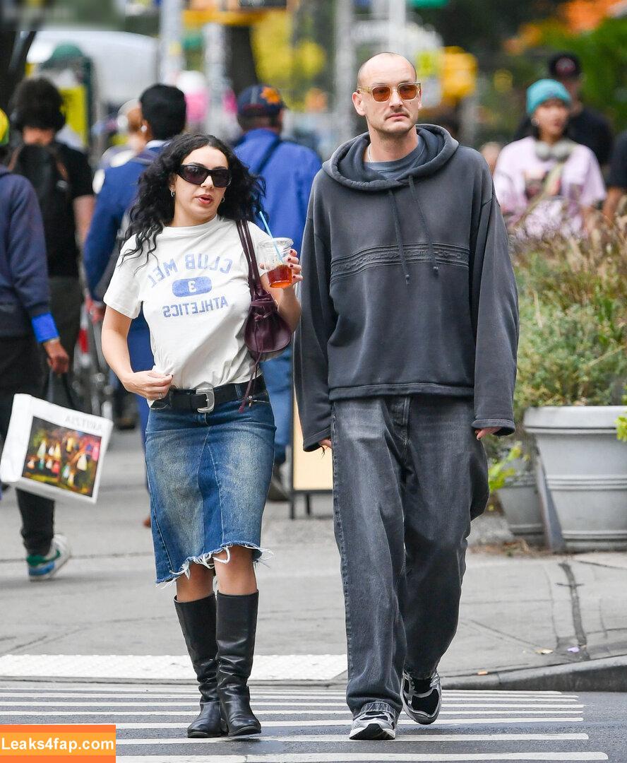 Charli XCX / charli_xcx / charlignarly / charlixcx / https: leaked photo photo #1929