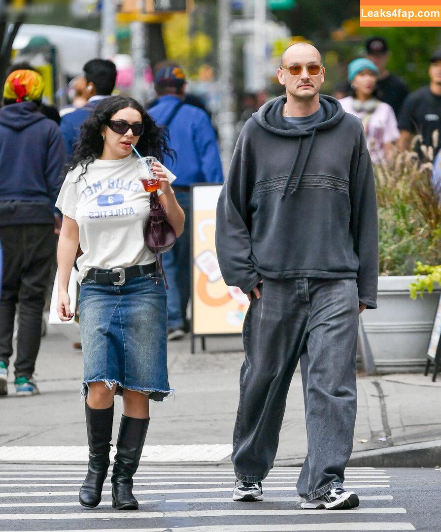 Charli XCX / charli_xcx / charlignarly leaked photo photo #1936