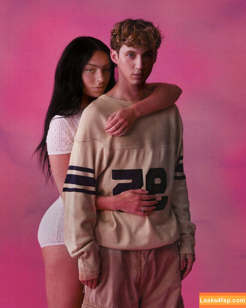 Charli XCX / charli_xcx / charlignarly leaked photo photo #1939