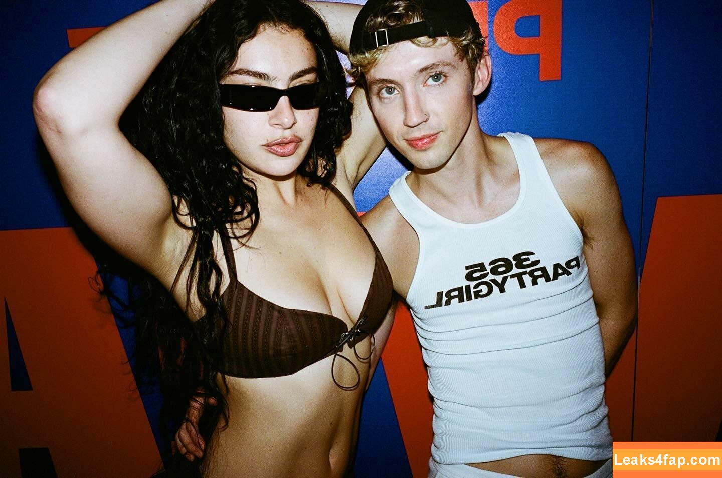 Charli XCX / charli_xcx / charlignarly слитое фото фото #1983