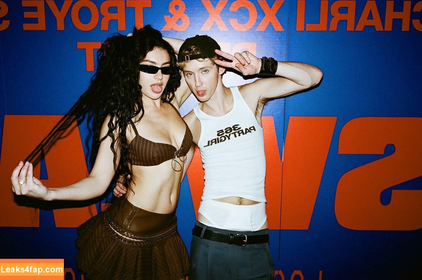 Charli XCX / charli_xcx / charlignarly слитое фото фото #1987