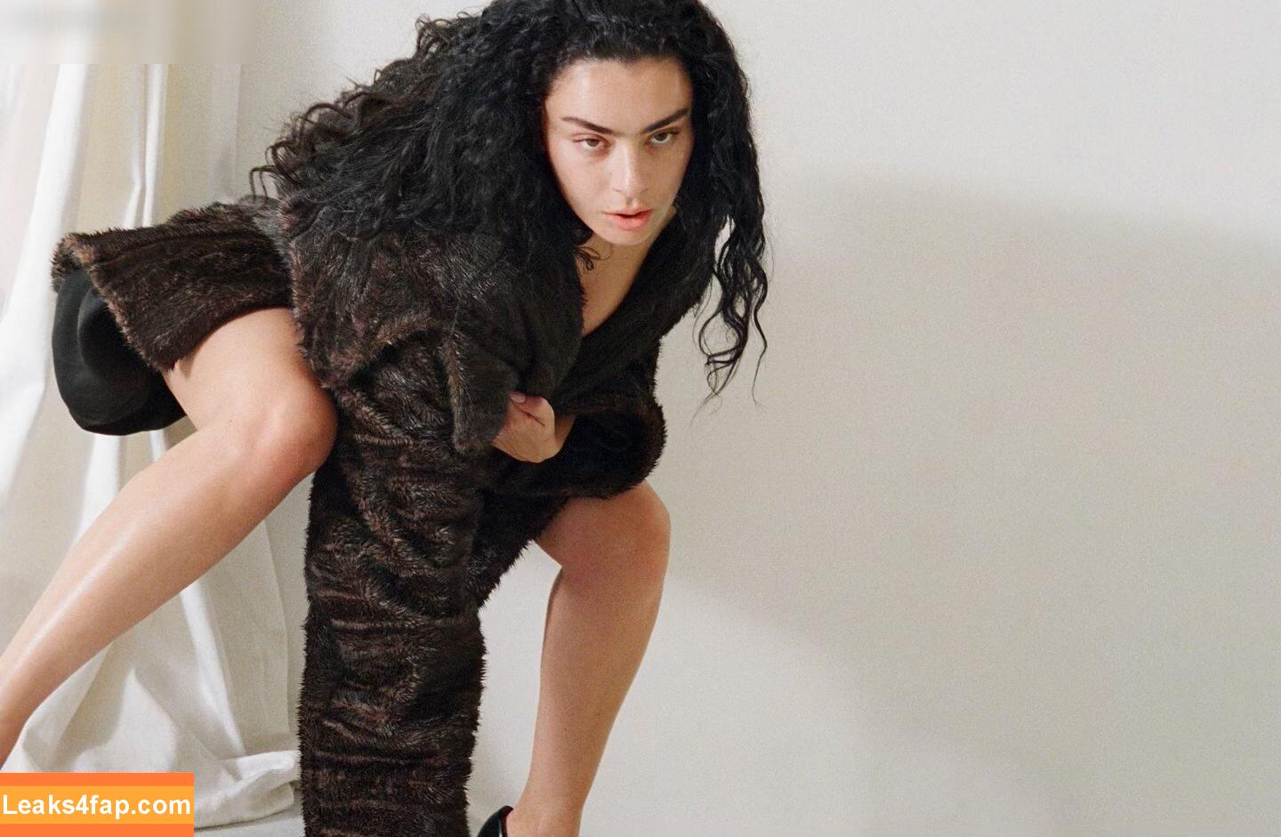 Charli XCX / charli_xcx / charlignarly leaked photo photo #2021
