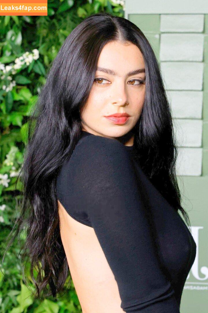 Charli XCX / charli_xcx / charlignarly leaked photo photo #2059