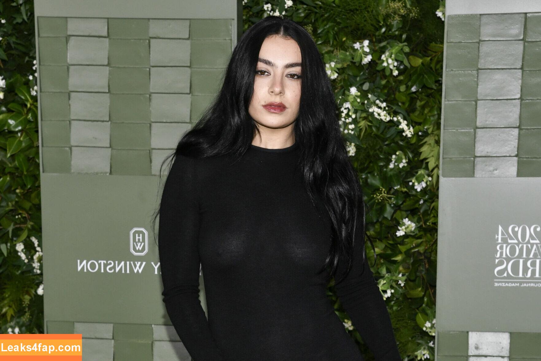 Charli XCX / charli_xcx / charlignarly leaked photo photo #2098