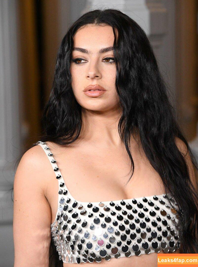 Charli XCX / charli_xcx / charlignarly leaked photo photo #2109