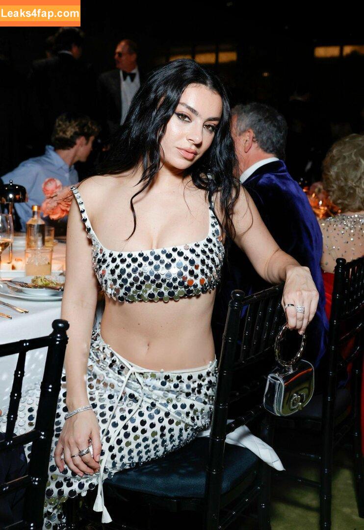 Charli XCX / charli_xcx / charlignarly leaked photo photo #2116