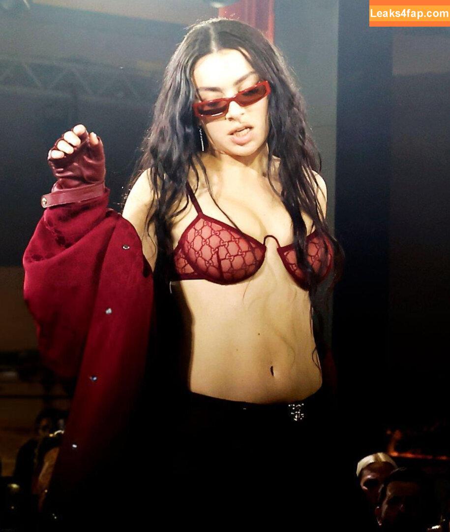 Charli XCX / charli_xcx / charlignarly leaked photo photo #2117