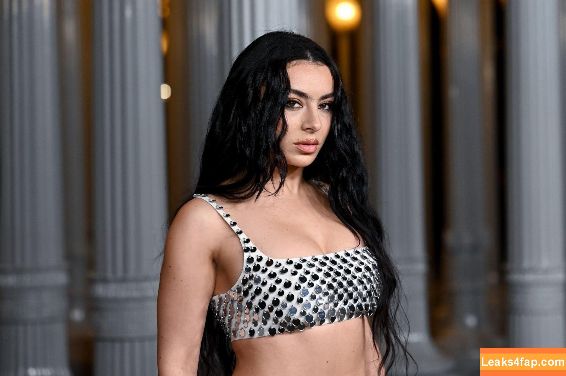 Charli XCX / charli_xcx / charlignarly слитое фото фото #2151