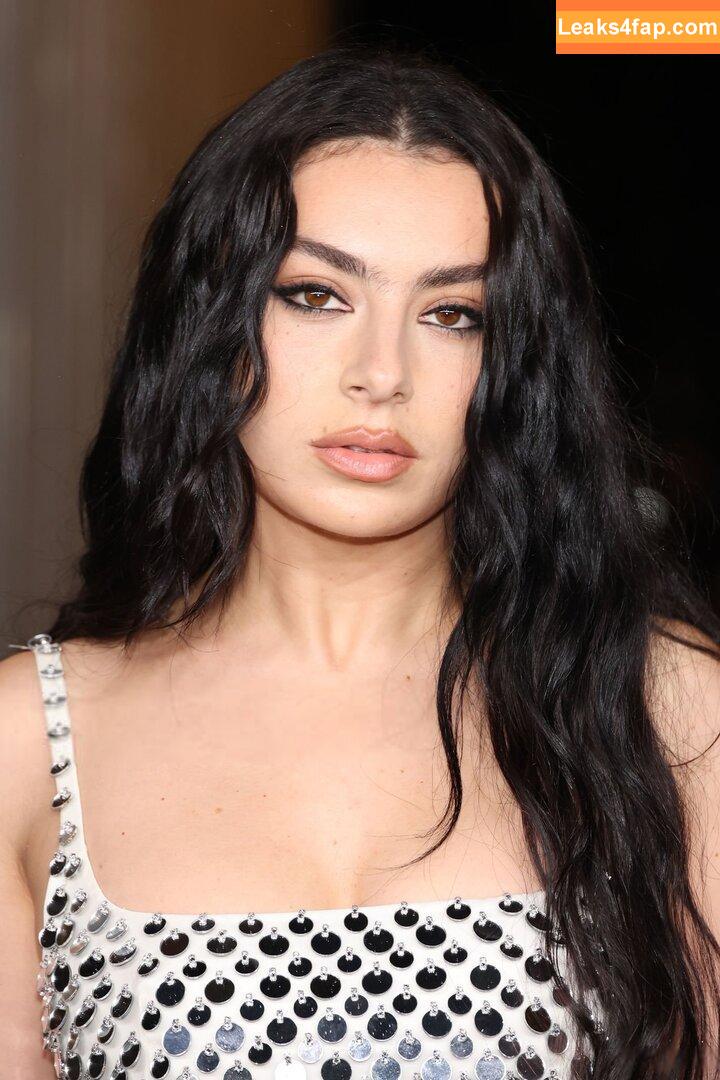 Charli XCX / charli_xcx / charlignarly leaked photo photo #2154